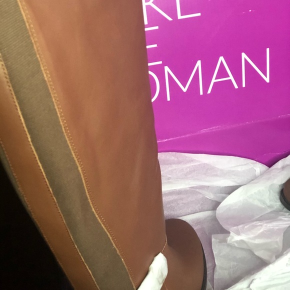 Boots - Picture 4 of 8